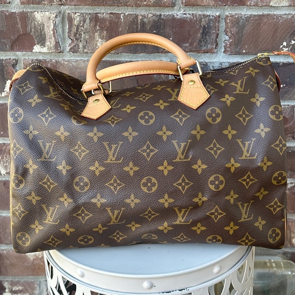 SOLD Louis Vuitton Speedy 35 - Picture 5 of 9